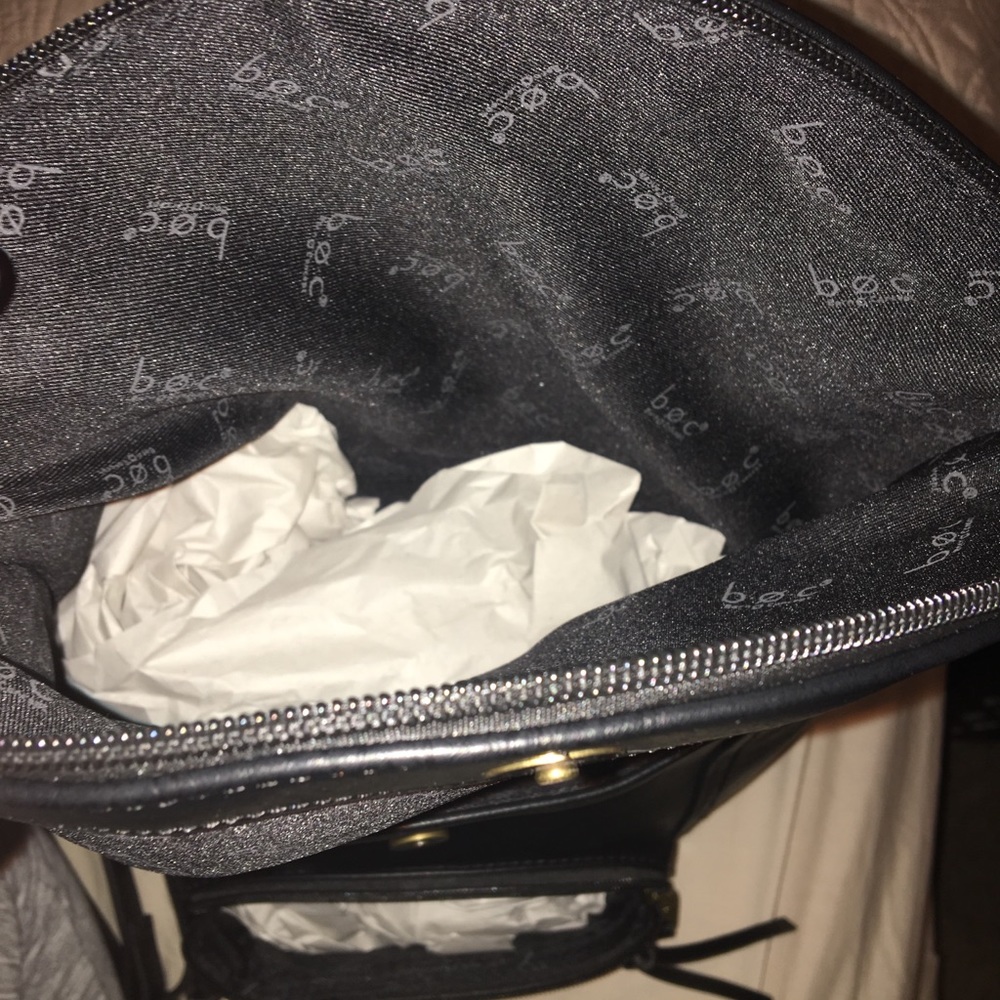 Backpack - Picture 4 of 5